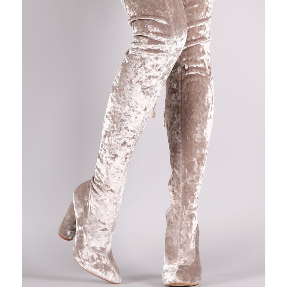 Crushed white velvet knee-high boots 5 1/2